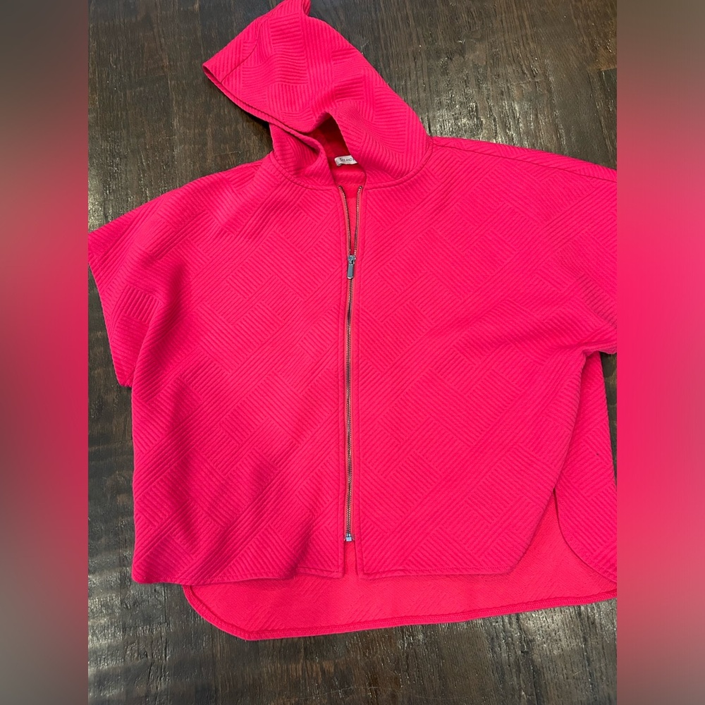 See And Be Seen
Size S
Hot Pink